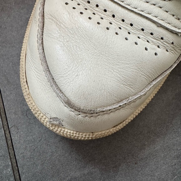 Reebok Cream and Blue Athletic Shoes - Picture 2 of 7